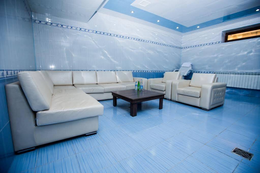 Astola Hotel Baku Bagian luar foto